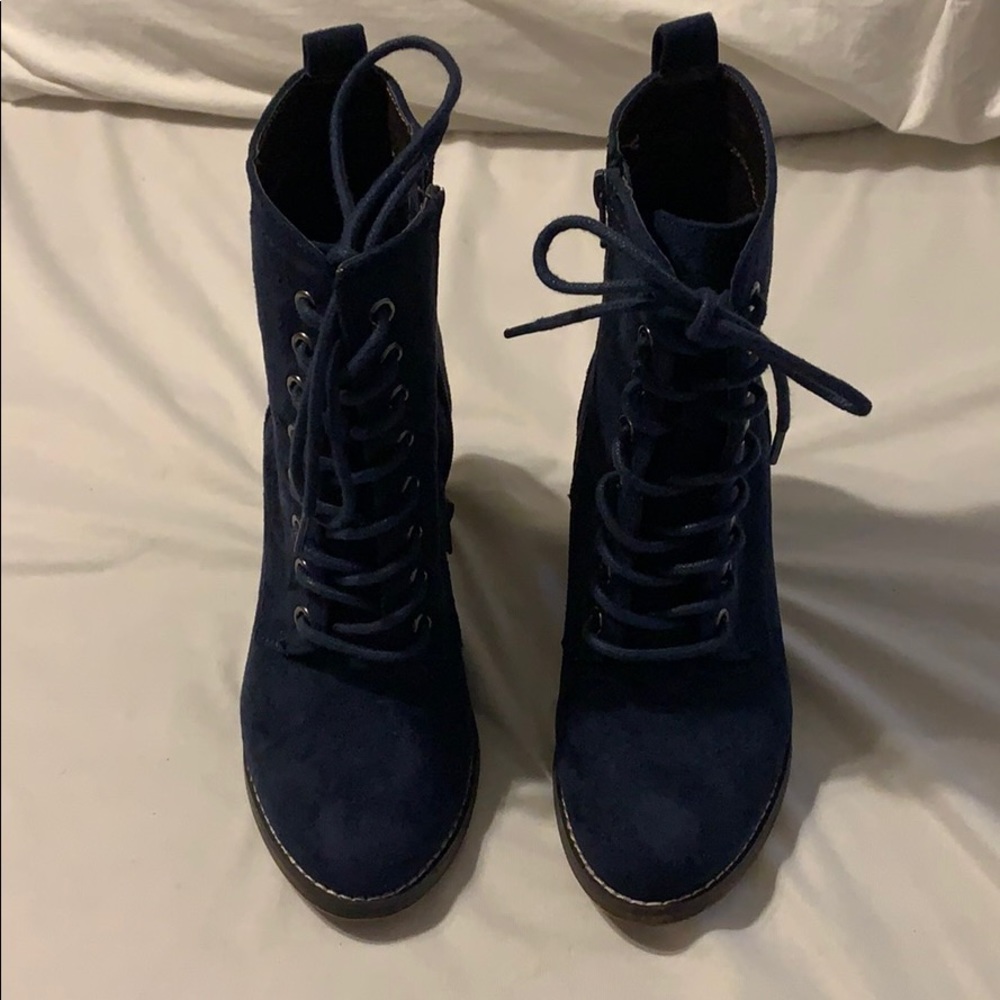 Suede boots